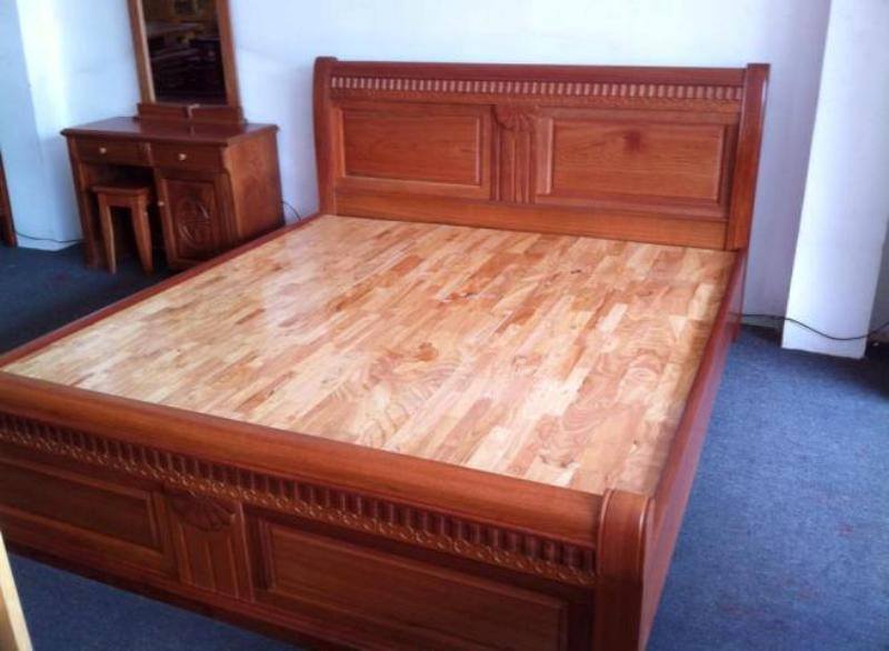 Thanh lý giường gỗ Xoan đào mới 100%